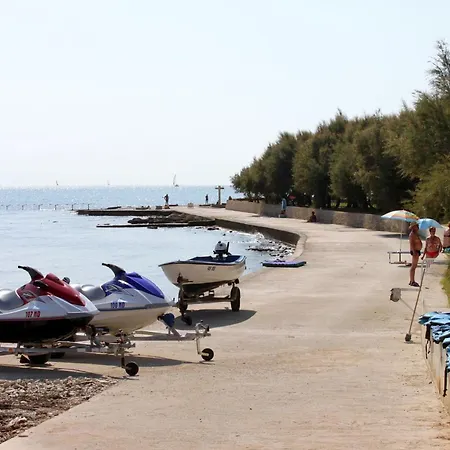With Parking Space Novigrad - 25957 Apartman *